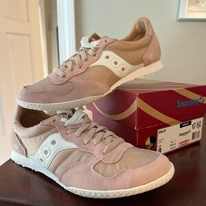 Saucony pink women’s sneakers.